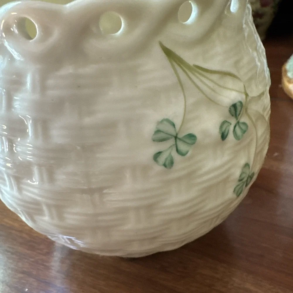 Belleek authentic vintage